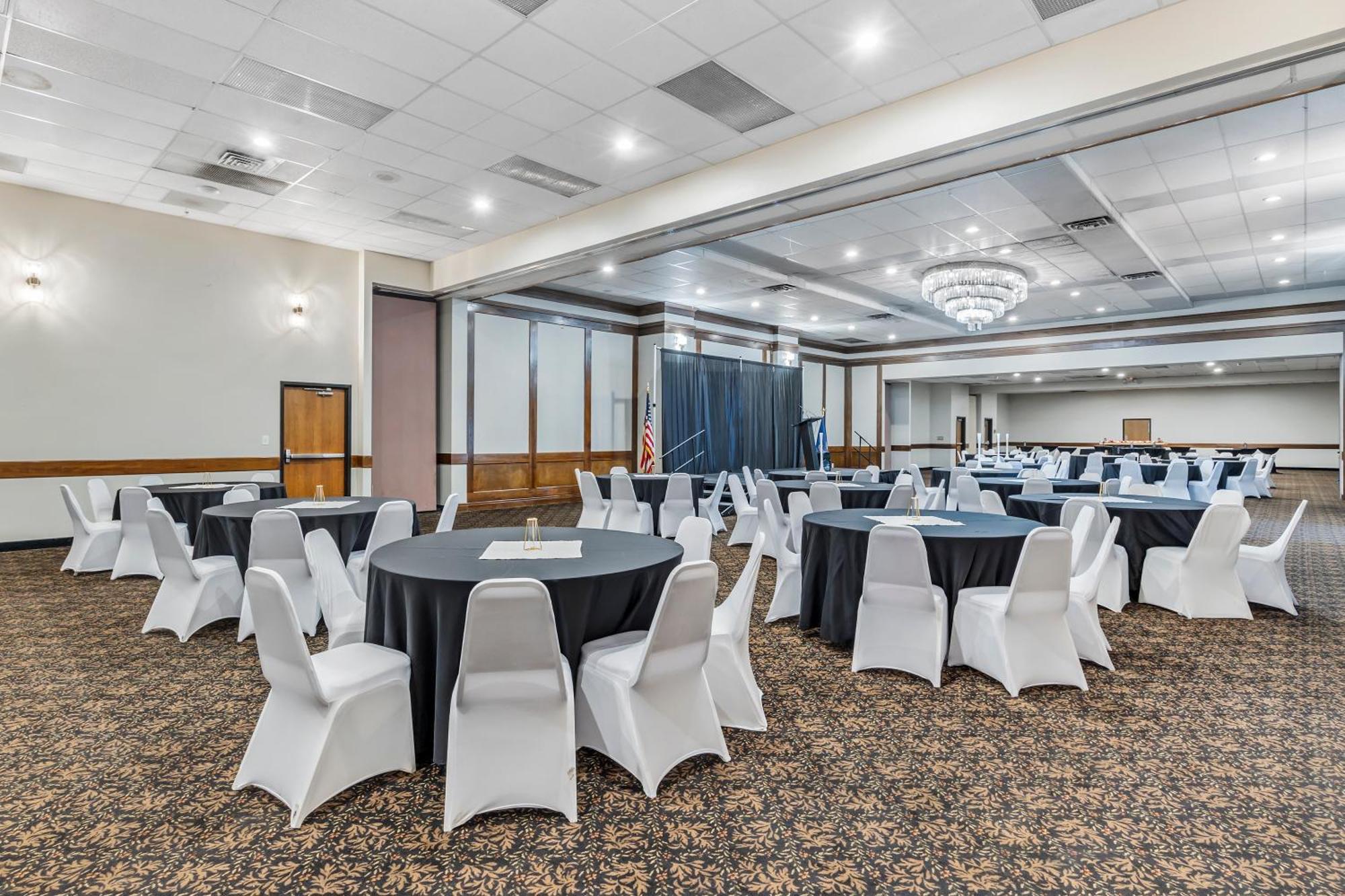 Seaport Inn & Suites Люистън Екстериор снимка