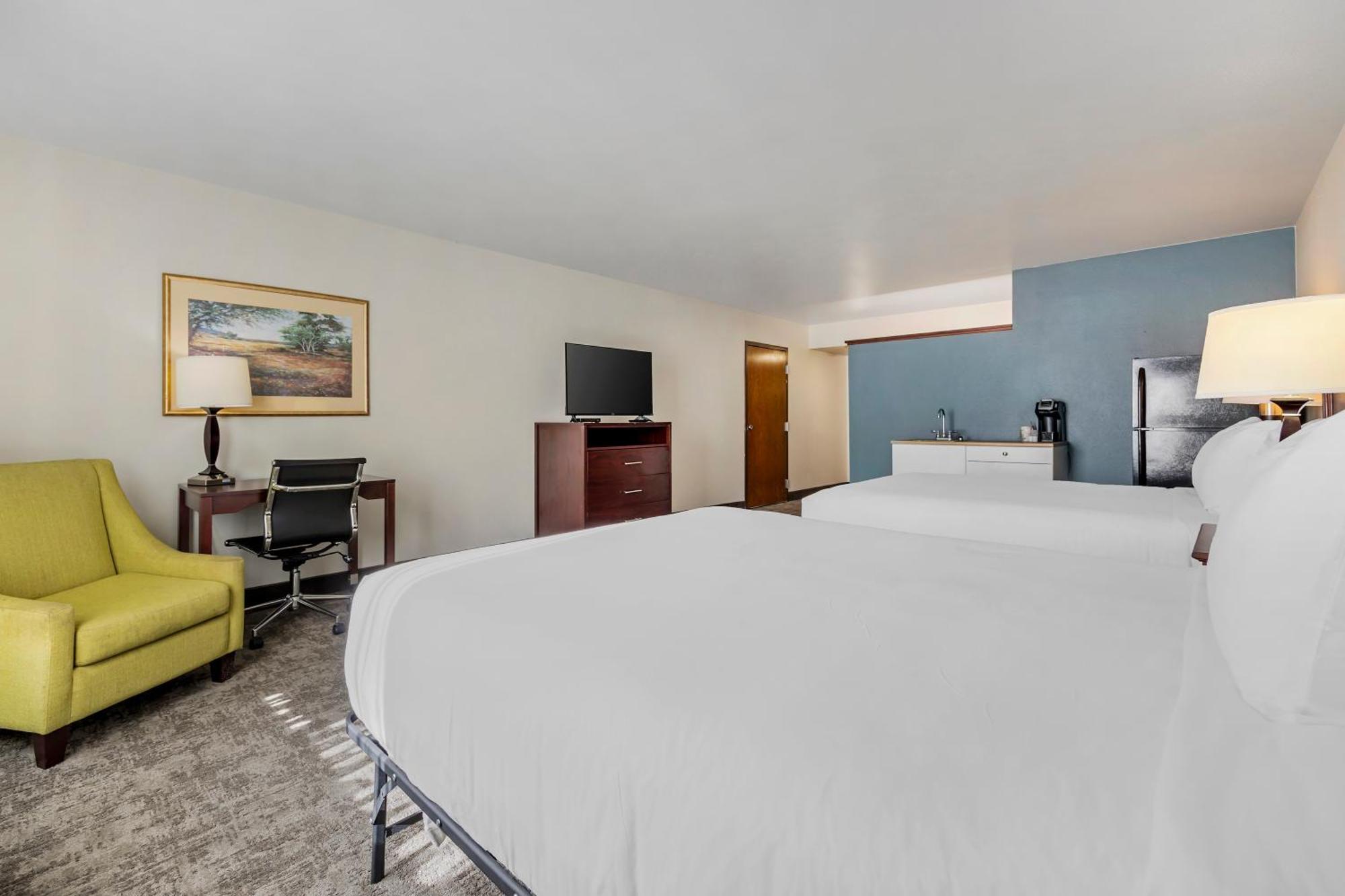 Seaport Inn & Suites Люистън Екстериор снимка